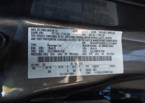 2012 Ford Focus Titanium z USA, uszkodzony, nr VIN 1FAHP3N22CL213454